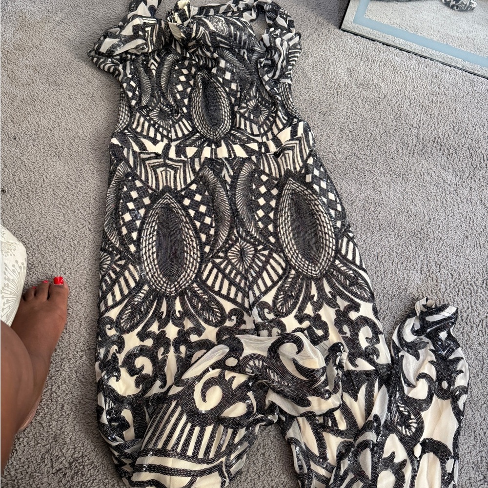 Fashion Nova Elegant Black and White Jumpsuit